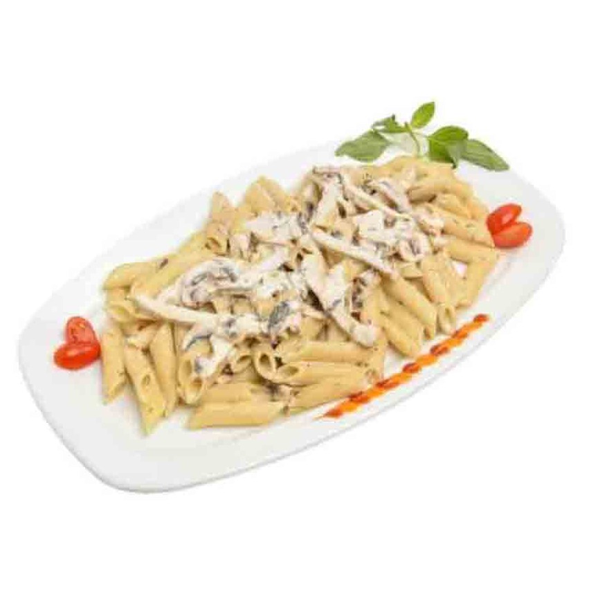پاستا چیکن آلفردو